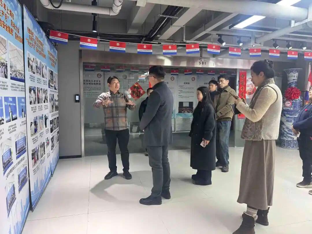 区委统战部领导一行莅临纽想科技，专题调研呼吸面罩产品落地情况
